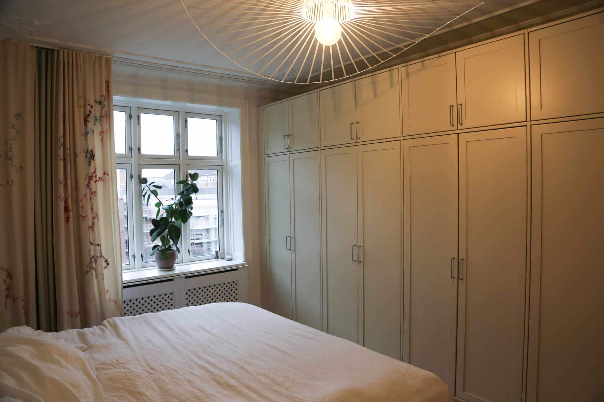 Skræddersyet garderobeløsning